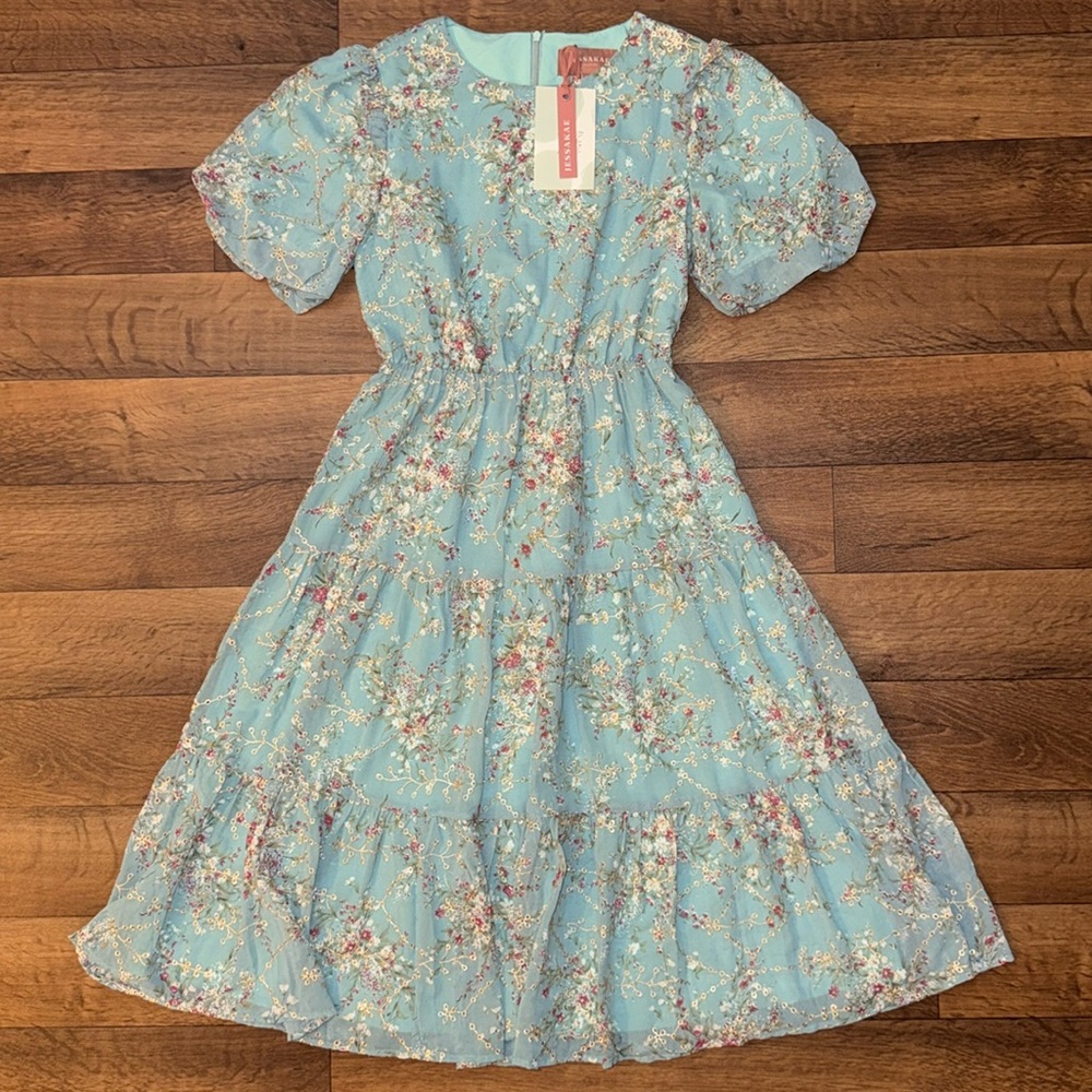 NWT JESSAKAE Seraphina Embroidered Tiered Midi Dress Size Extra Small Floral Lux